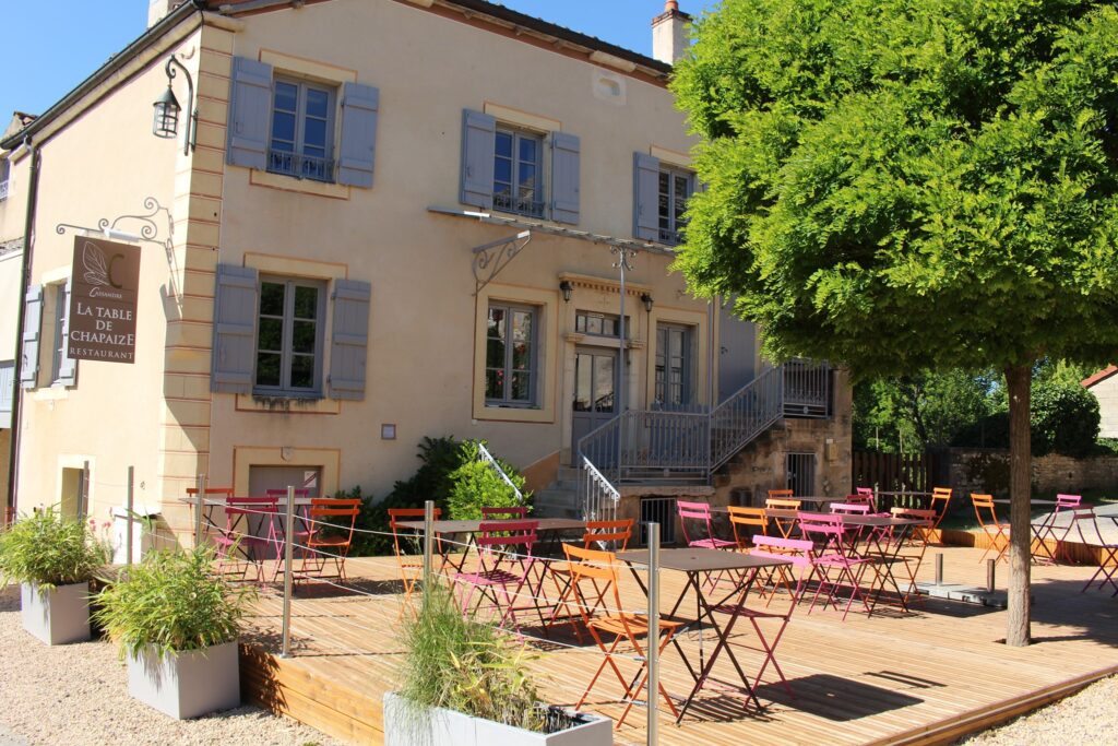 Terrasse du restaurant La Table de Chapaize