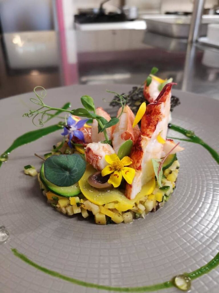 Homard, plat du restaurant Le Relais d'Ozenay